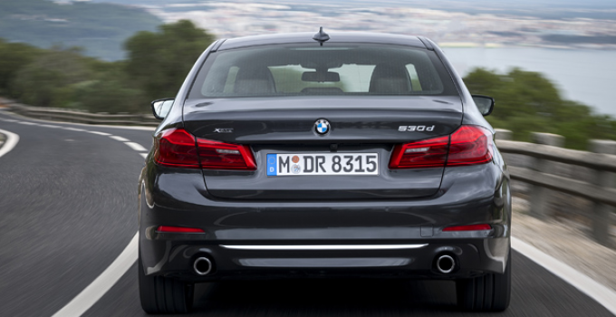 BMW Série 5 híbrido traseira