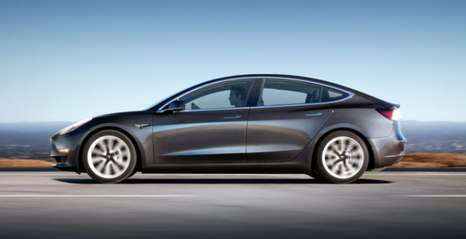 Tesla Model 3 teste de colisão