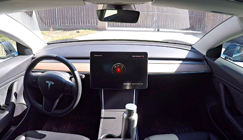 Tesla no Modo Sentinela