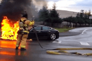 Carros elétricos são um perigo de incêndio?